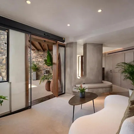Hotel Stories Boutique